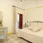 Degli Dei Bed & Breakfast 3*