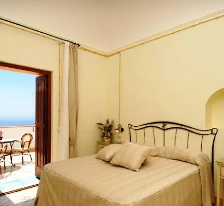 Bed & Breakfast Degli Dei 3*